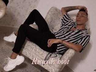 Ricardo_hoot