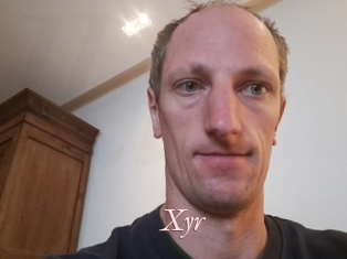 Xyr